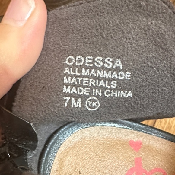 Jellypop Black Cut-Out Peep-Toe Heeled Boots NwOT - Picture 3 of 8